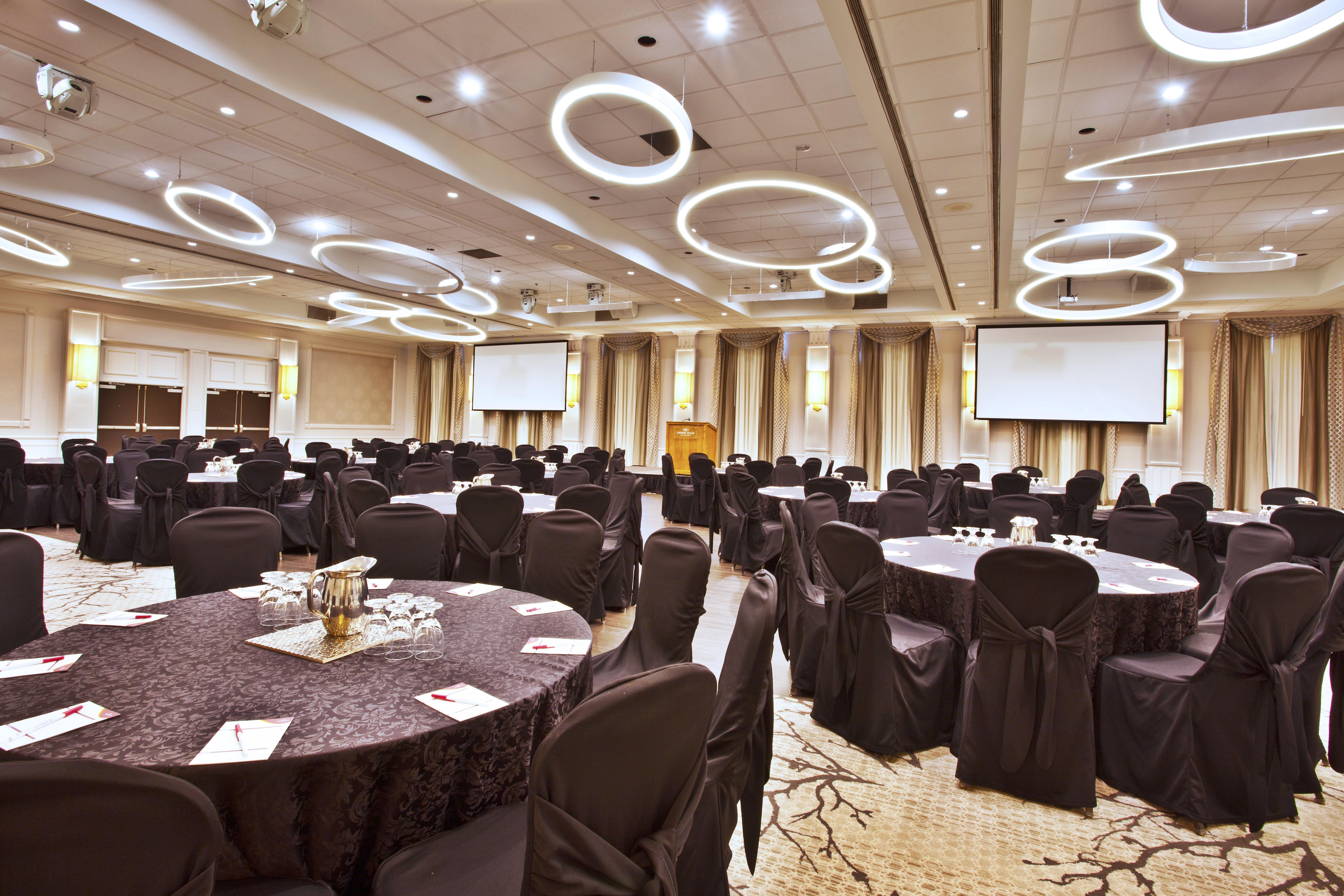 Crowne Plaza Kitchener-Waterloo By Ihg Ξενοδοχείο Εξωτερικό φωτογραφία