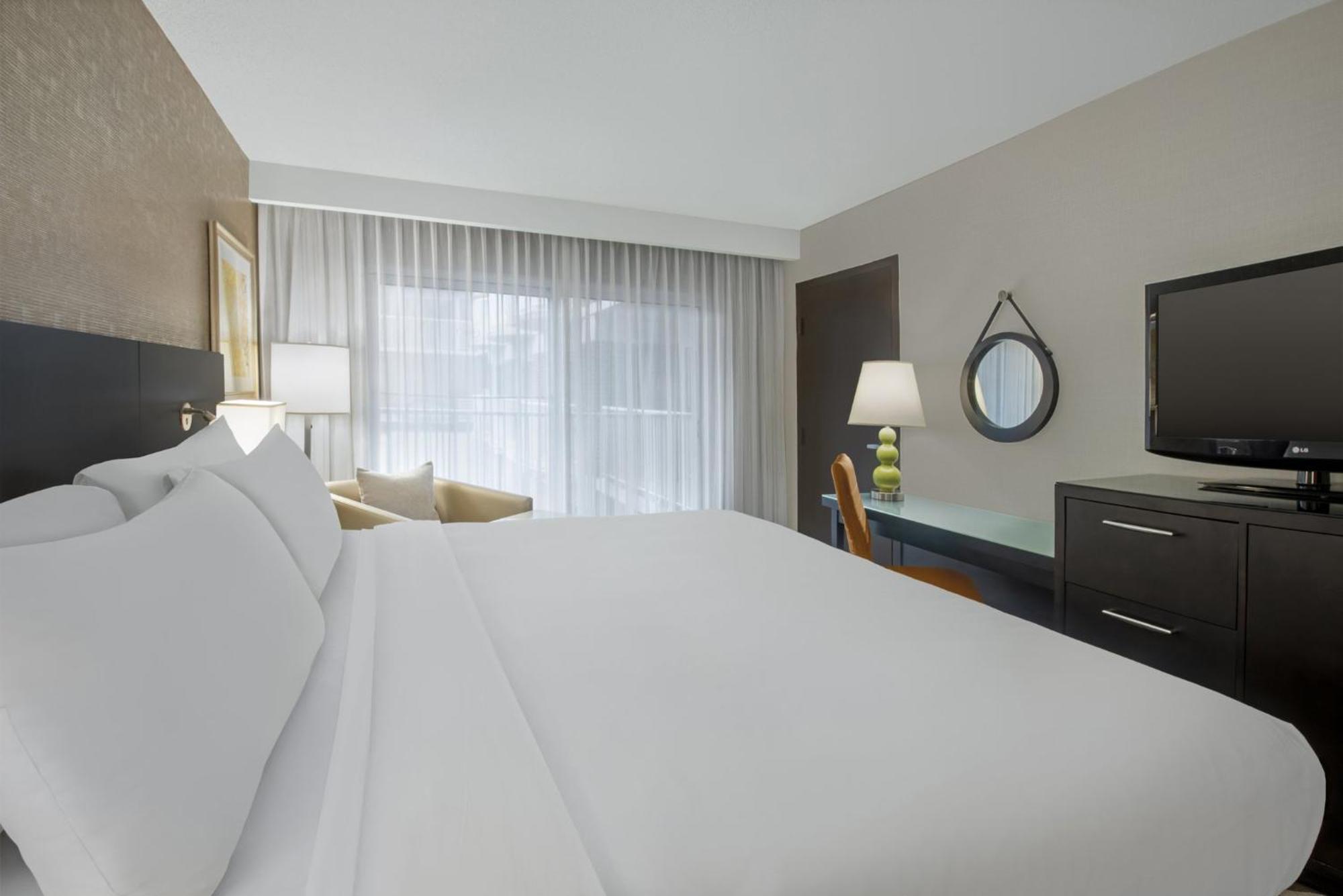 Crowne Plaza Kitchener-Waterloo By Ihg Ξενοδοχείο Εξωτερικό φωτογραφία